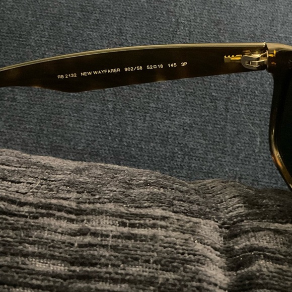 Ray-Ban NWT New Wayfarer sunglasses - Picture 6 of 10